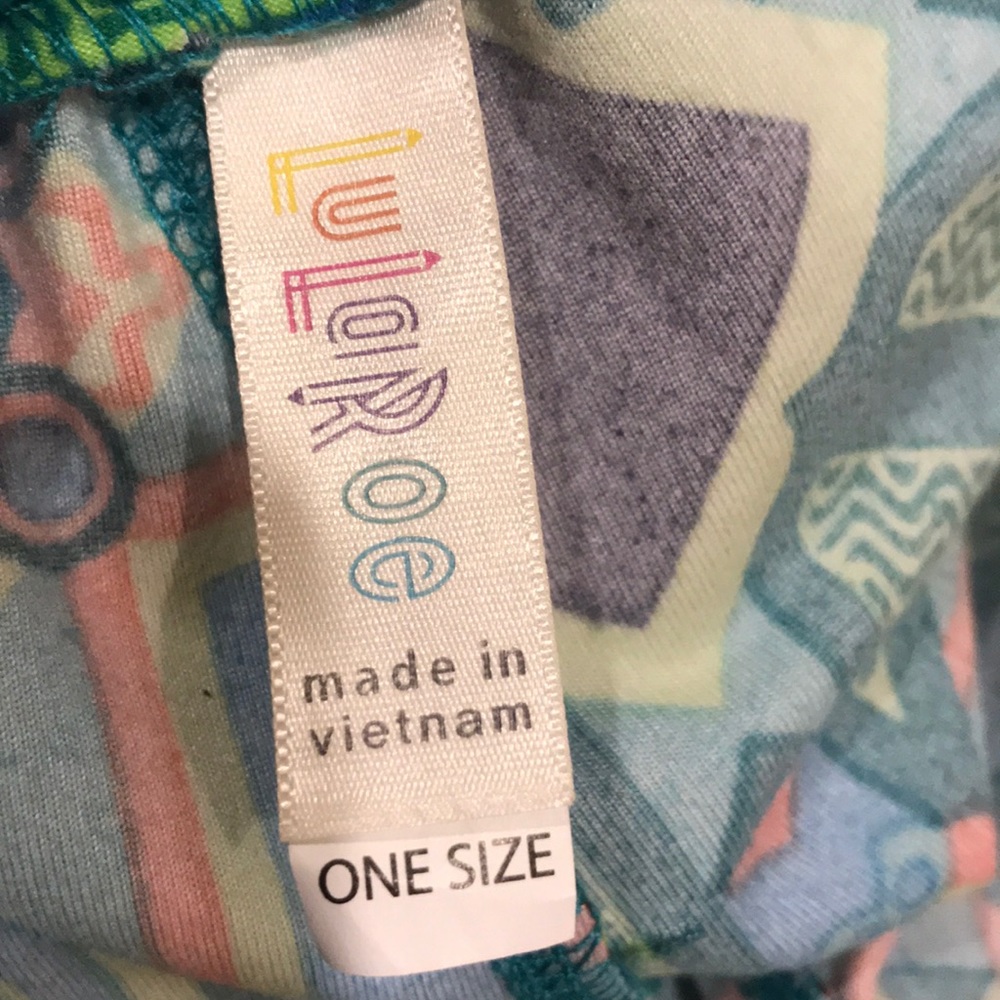 LuLaRoe OS Leggings - Picture 3 of 3